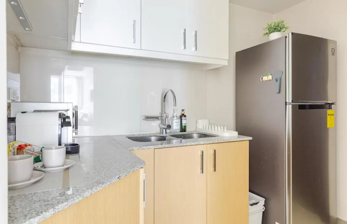 Bgc Taguig Uptown 3Br Corner Unit With Pool View, Bath Tub, Wifi, Beside Landers Bgc Aparthotel Manila Philippines