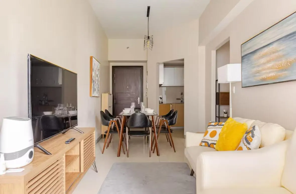 Bgc Taguig Uptown 3Br Corner Unit With Pool View, Bath Tub, Wifi, Beside Landers Bgc Aparthotel Manila