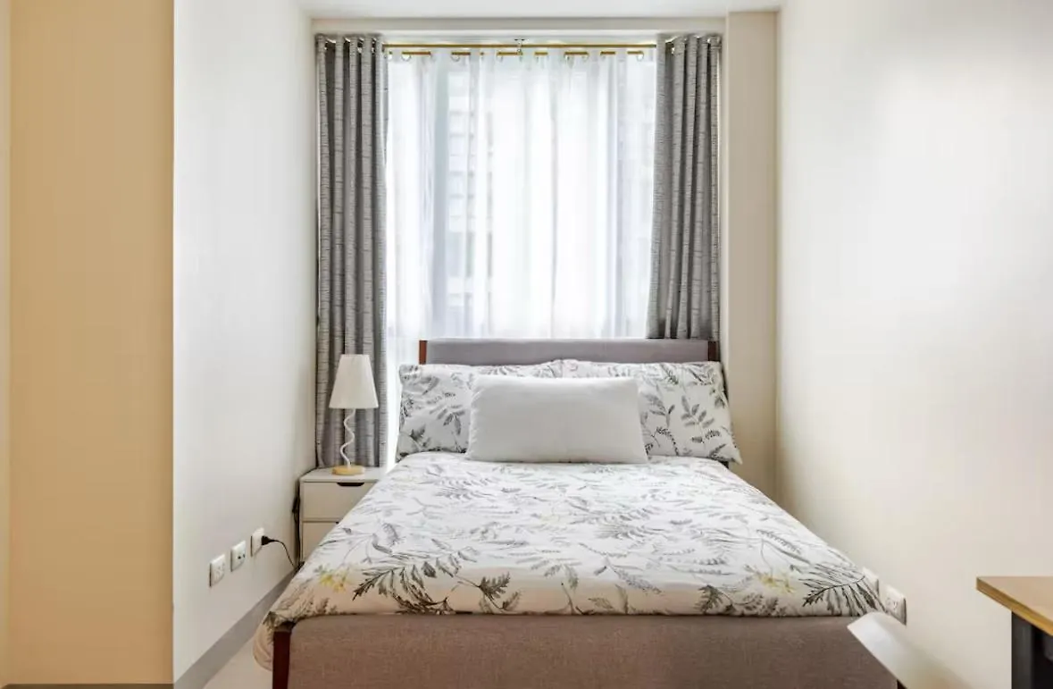 Aparthotel Bgc Taguig Uptown 3Br Corner Unit With Pool View, Bath Tub, Wifi, Beside Landers Bgc Manila 0*,