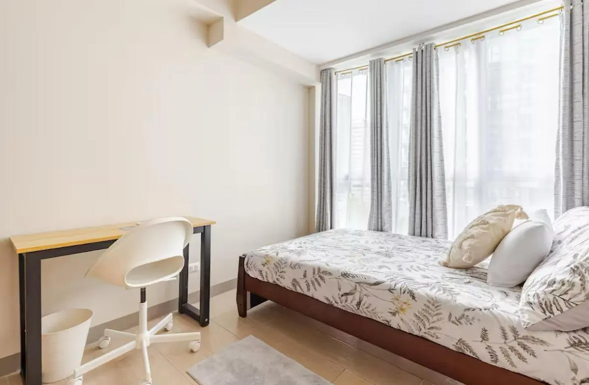 Aparthotel Bgc Taguig Uptown 3Br Corner Unit With Pool View, Bath Tub, Wifi, Beside Landers Bgc Manila