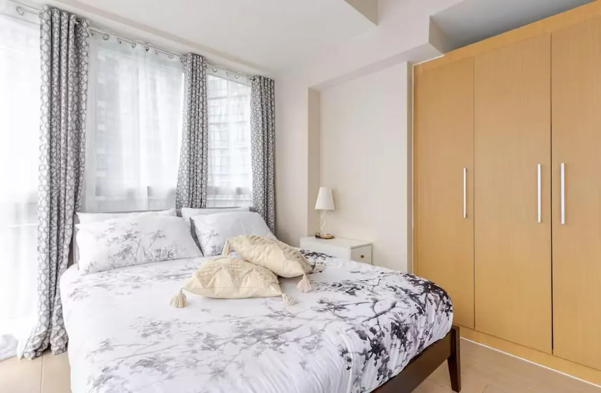 Aparthotel Bgc Taguig Uptown 3Br Corner Unit With Pool View, Bath Tub, Wifi, Beside Landers Bgc Manila